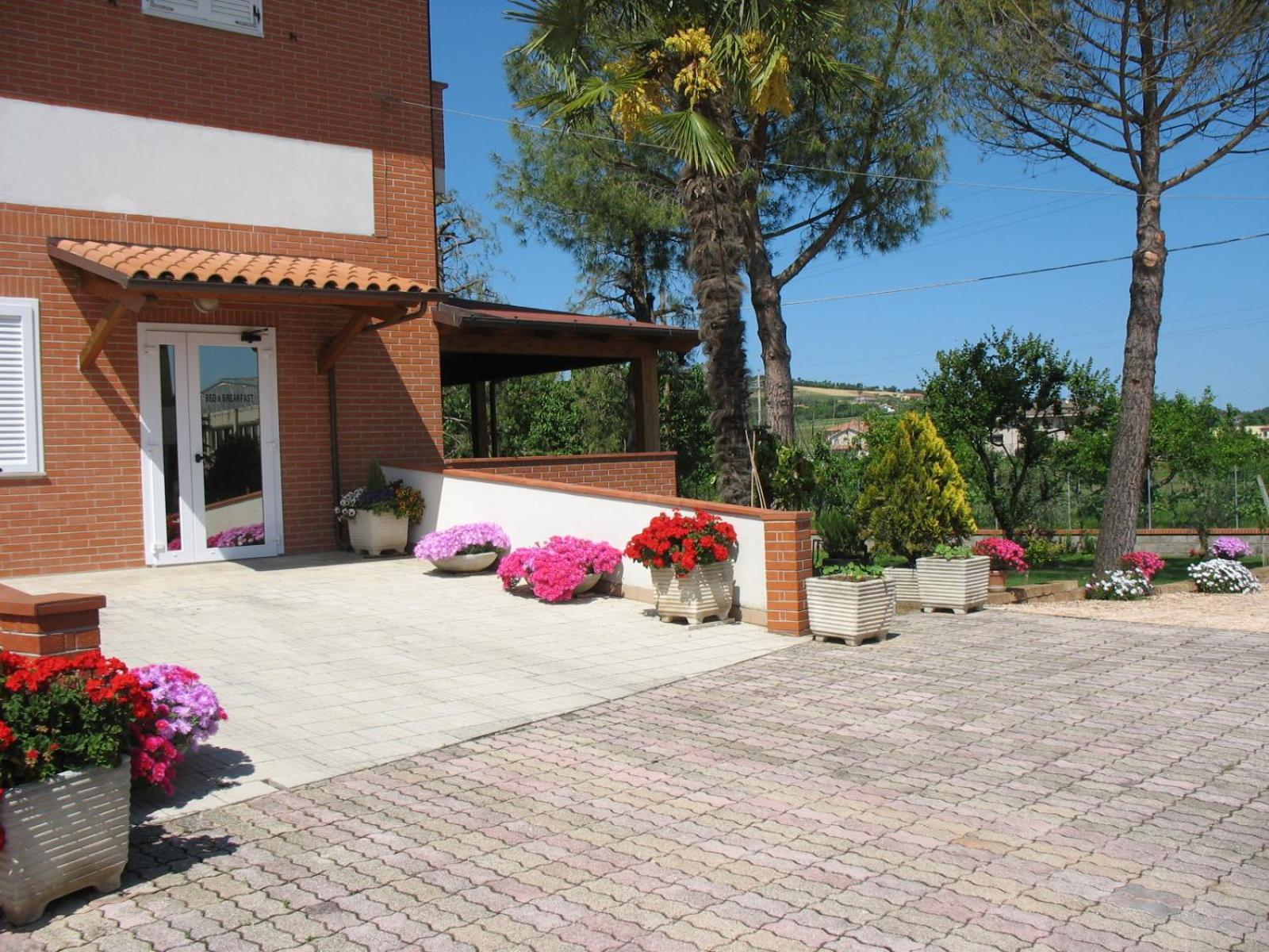 Bed & Breakfast Bompadre Civitanova Marche Exterior photo